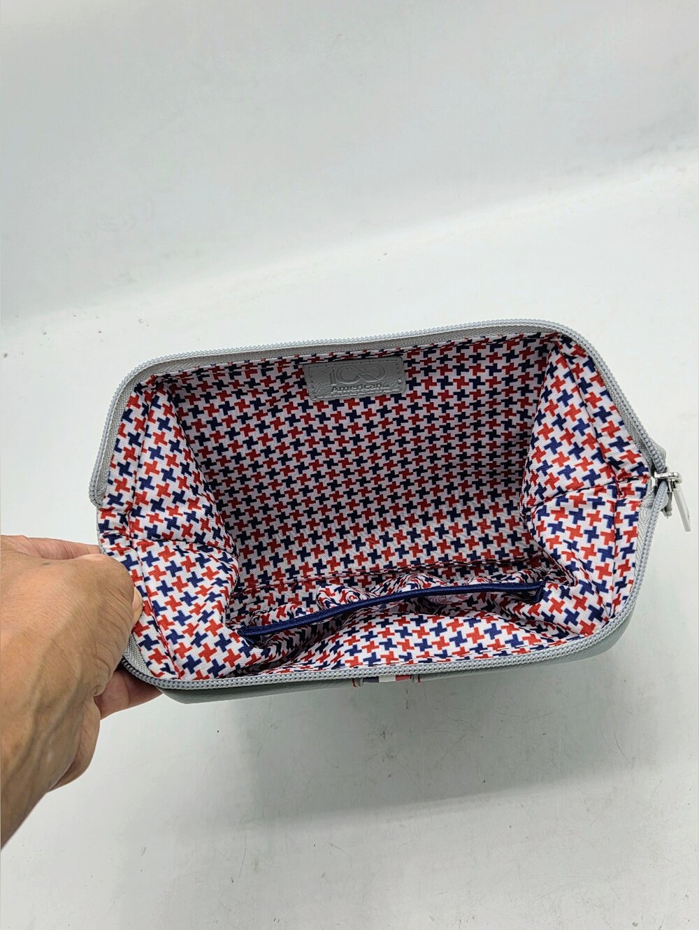 Formia Ltd American Airlines 100th Anniversary Amenity Kit Bag Grey Red Blue - Picture 8 of 15